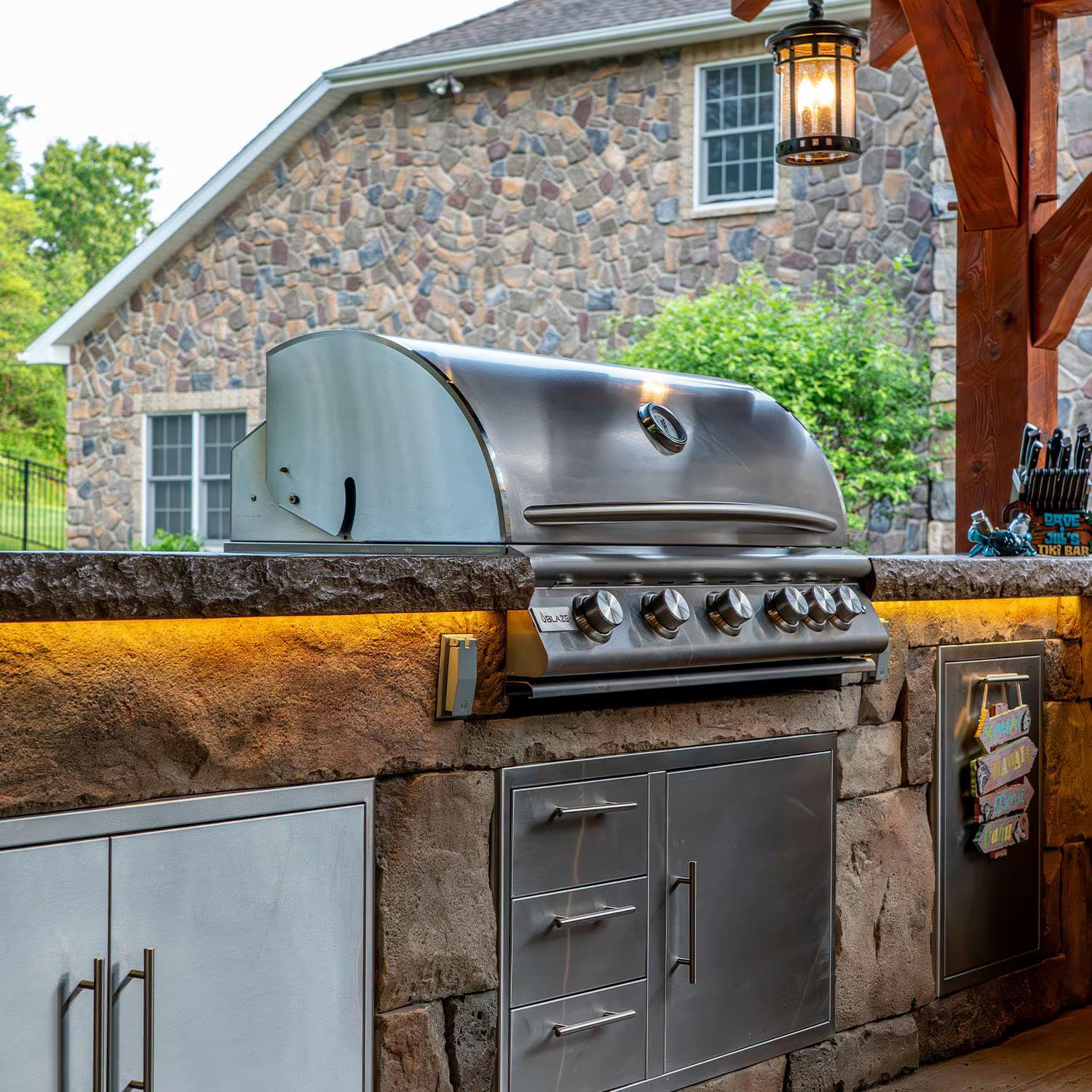 Blaze LTE 40-Inch 5-Burner Built-In Propane Or Natural Gas Grill With Rear Infrared Burner & Grill Lights-BLZ-5LTE3