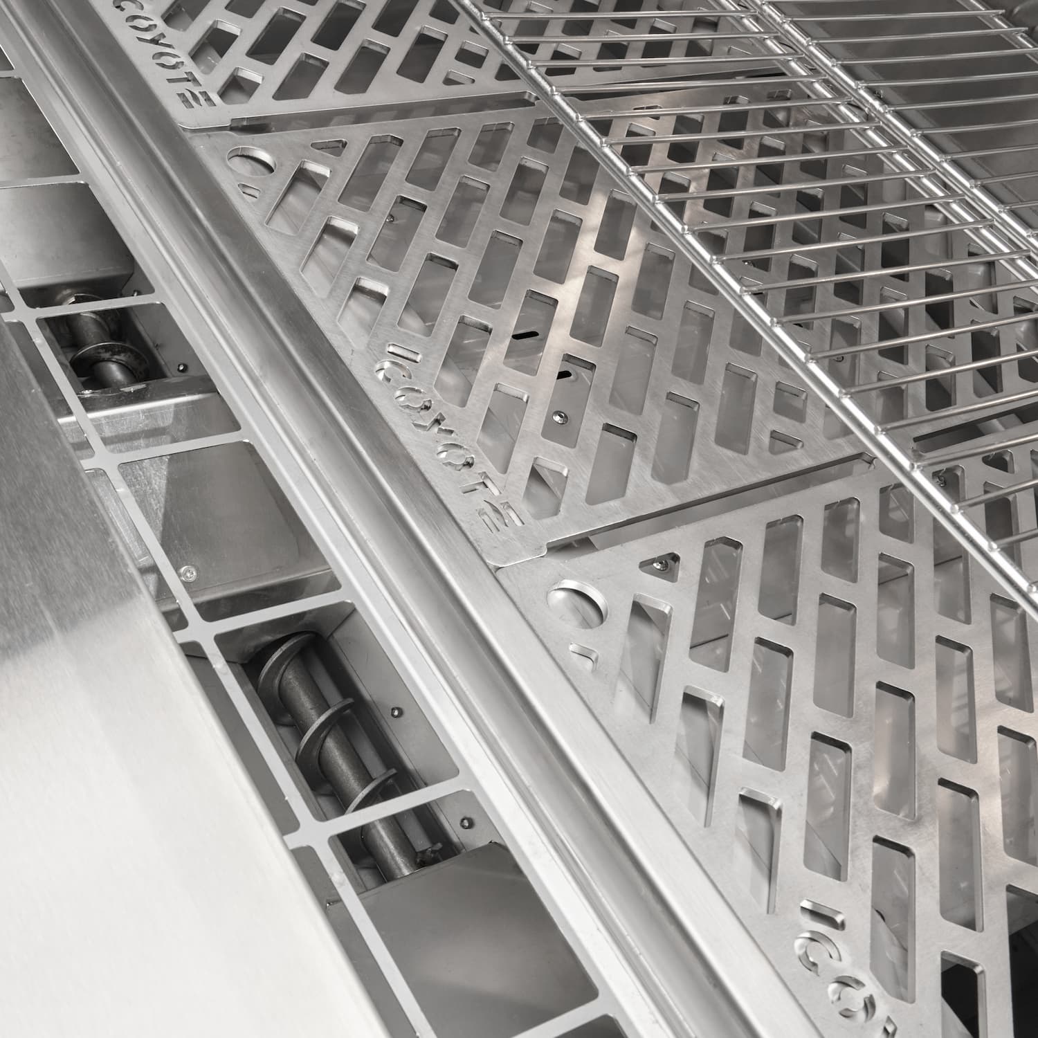 Coyote 36-Inch Built-In Pellet Grill - C2P36