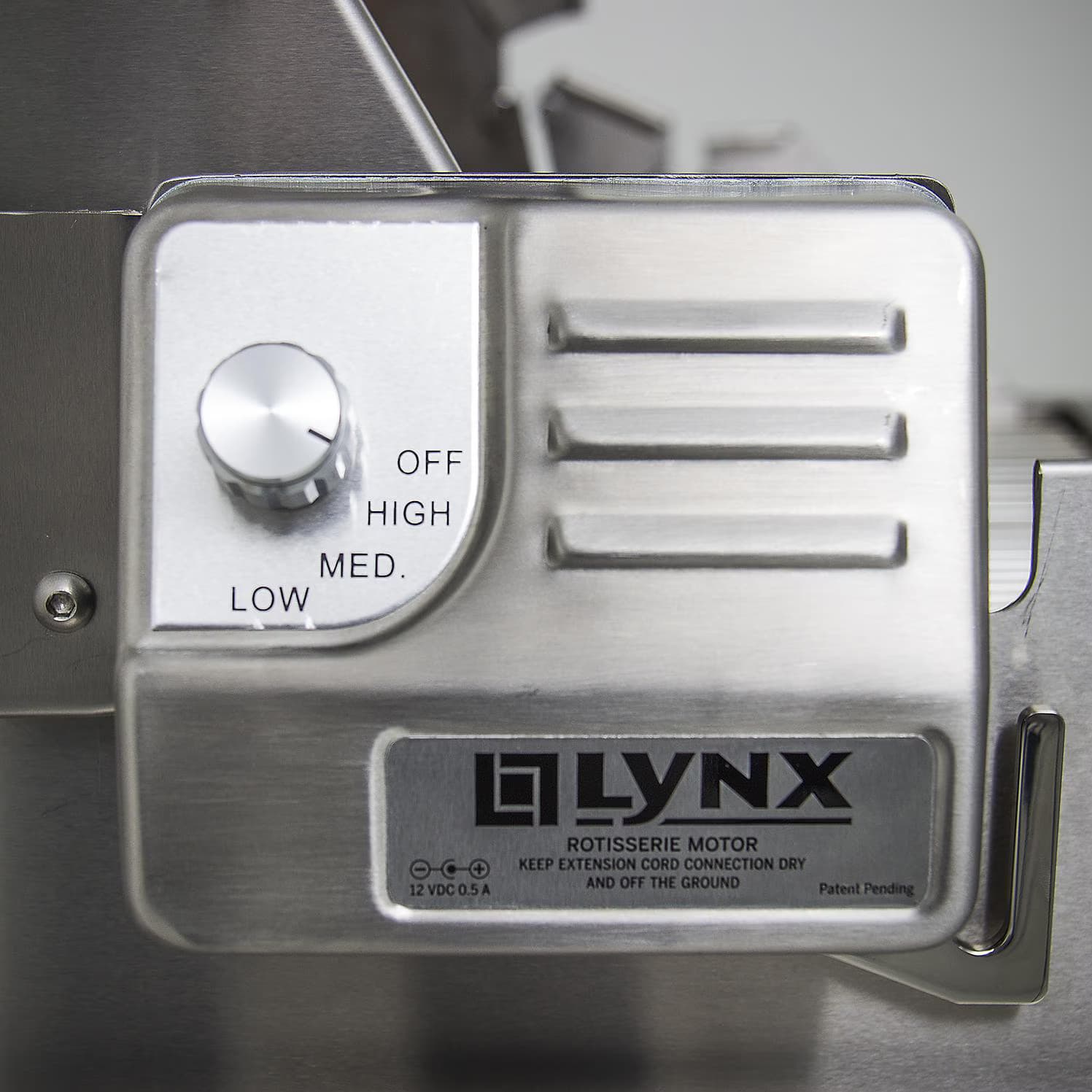 Lynx Professional 30" Built-In Grill with Rotisserie-L30R-3