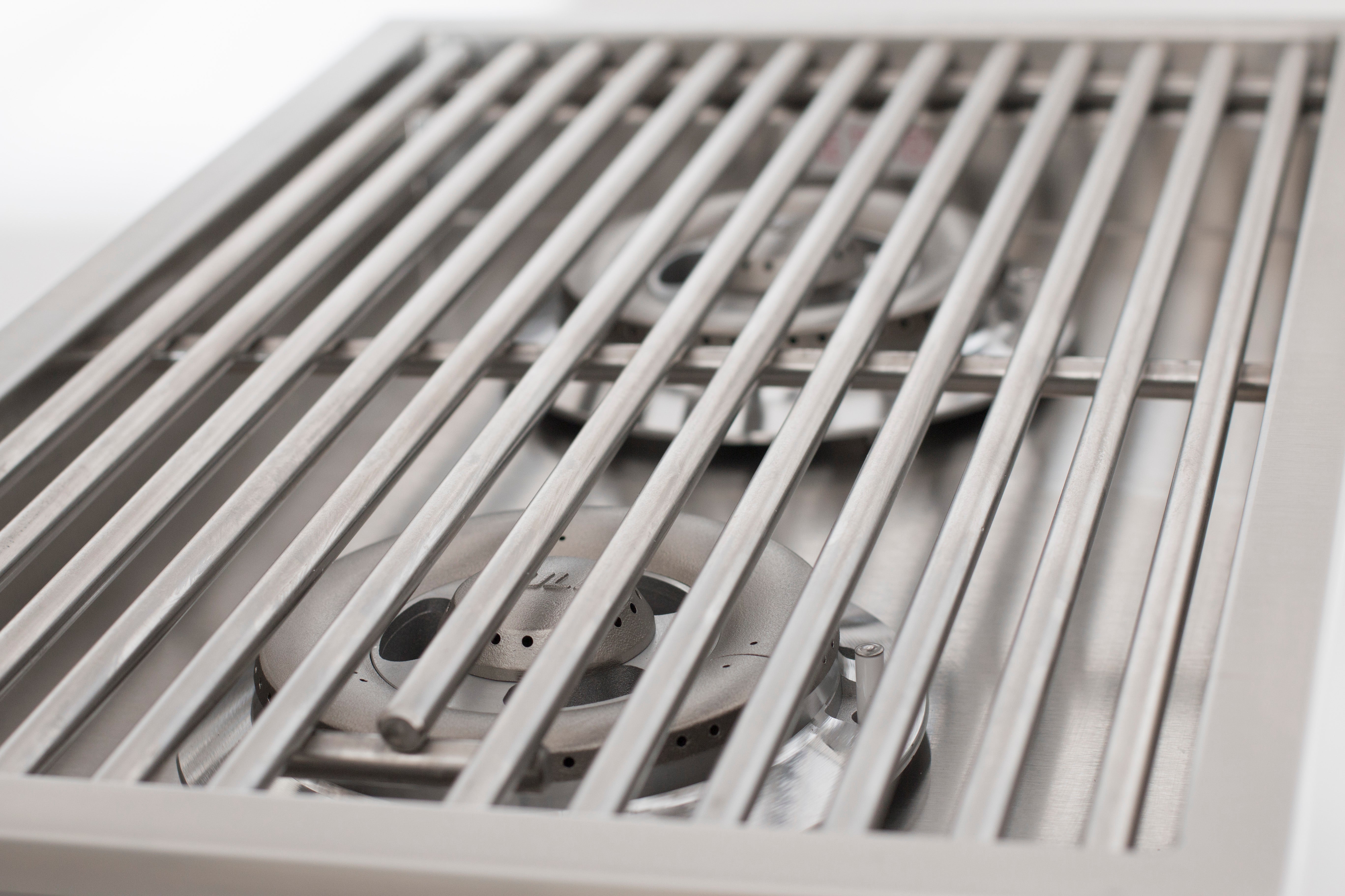 Bull Built-In Natural Gas and Propane Gas Double Side Burner W/ Stainless Steel Lid -300008/9