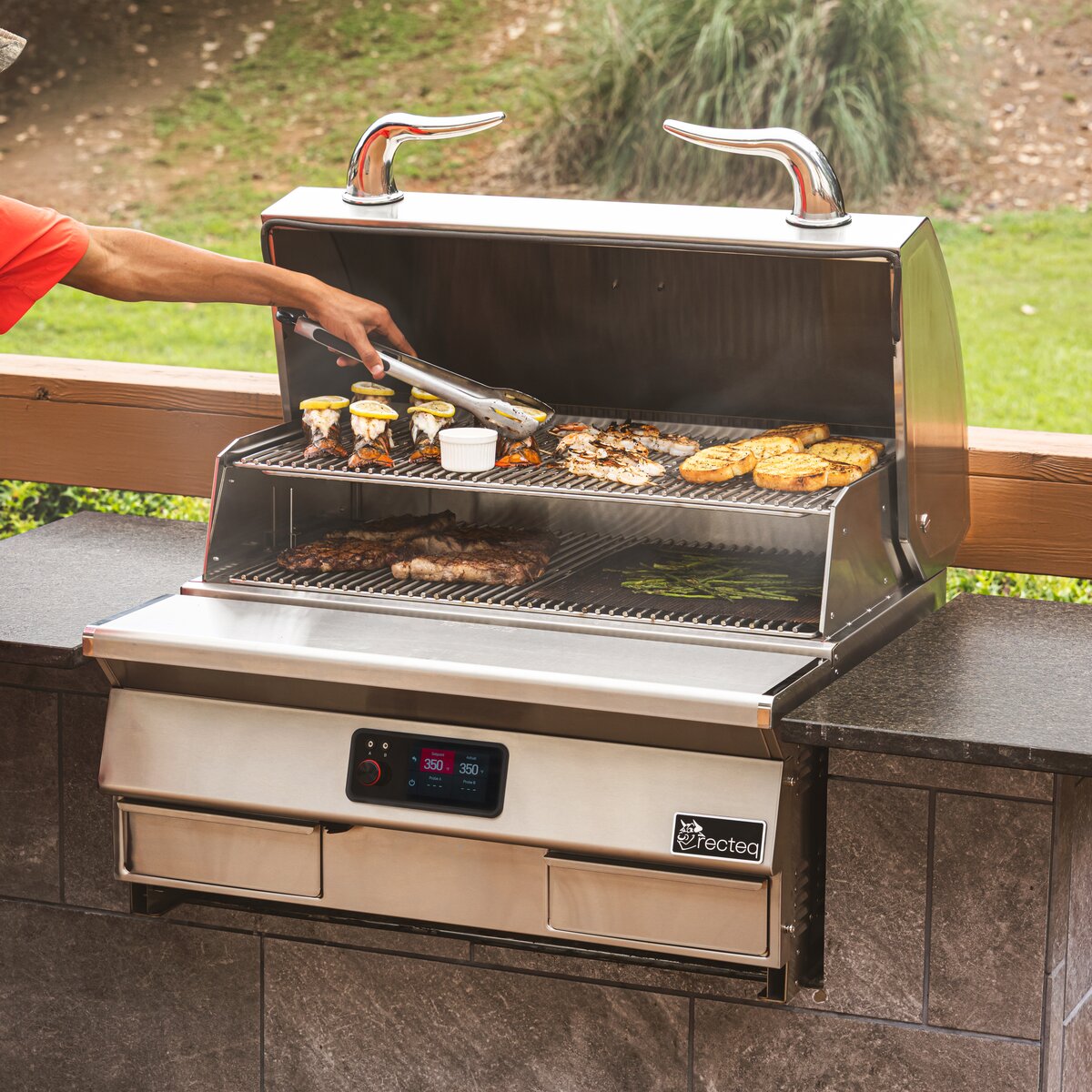 Flipping food on the recteq E-Series Built In 1300